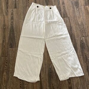 Maeve Anthropolgie White Satin Feel Pant with buttons